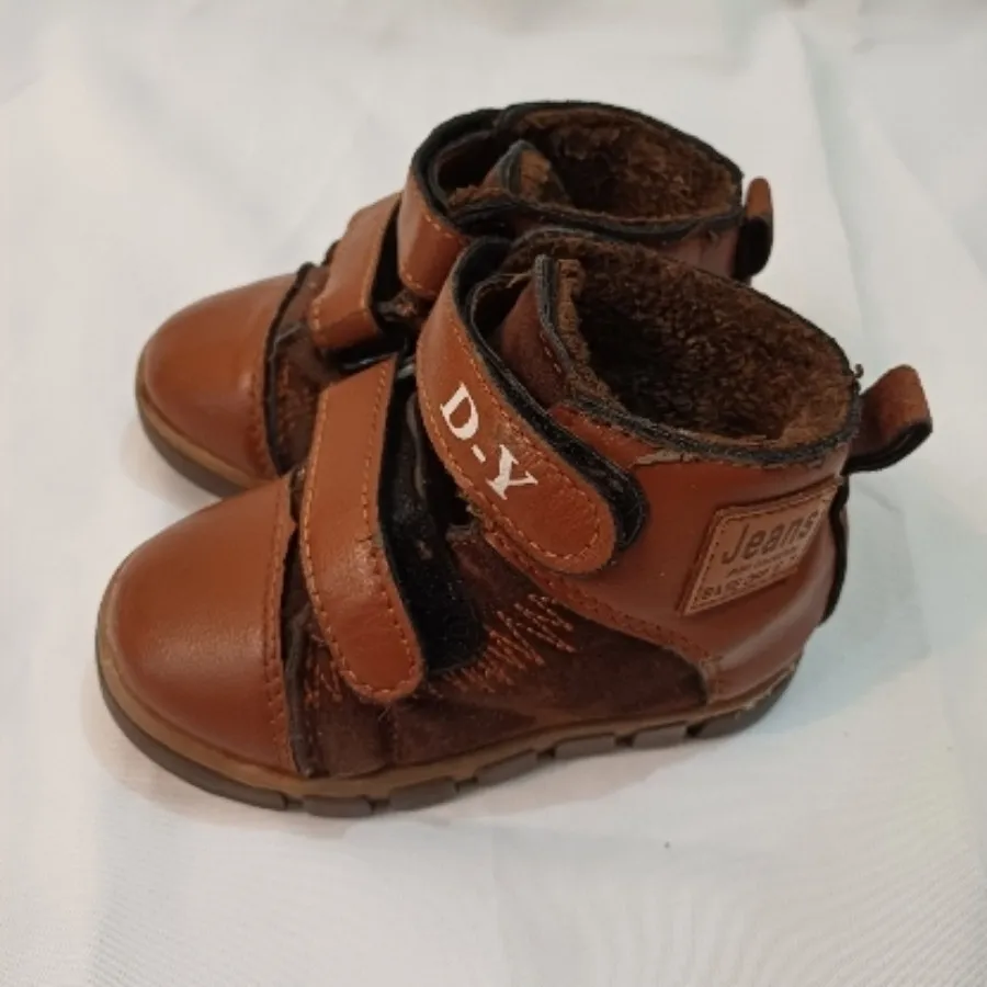 بوت بچه گانه