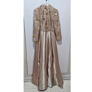 پیراهن نامزدی