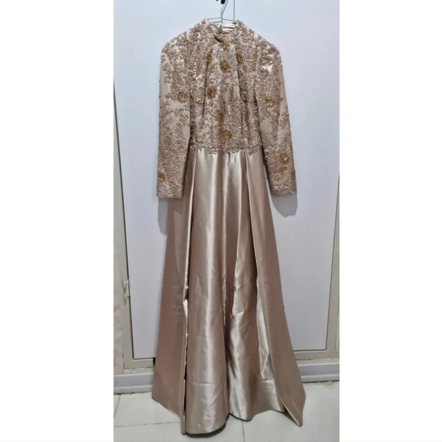 پیراهن نامزدی