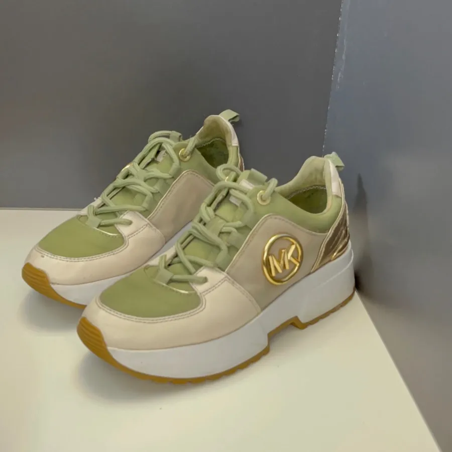 کتونی مایکل کورس سایز 38