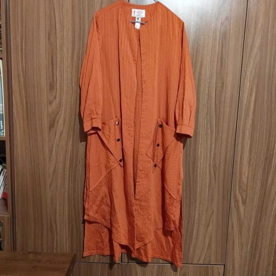 مانتوی زنانه