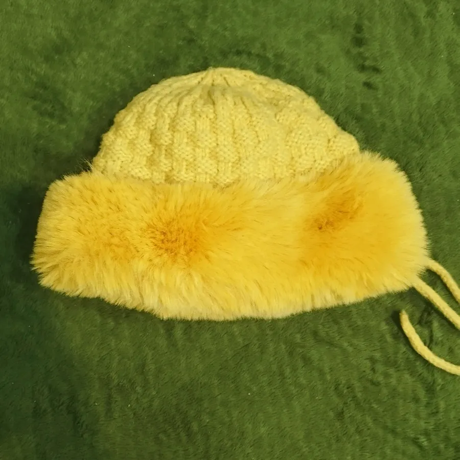 کلاه بافتنی دور خز