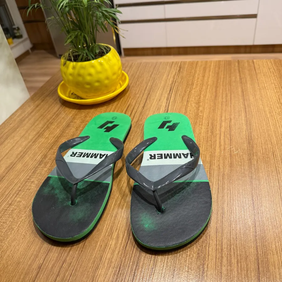 دمپایی لا انگشتی