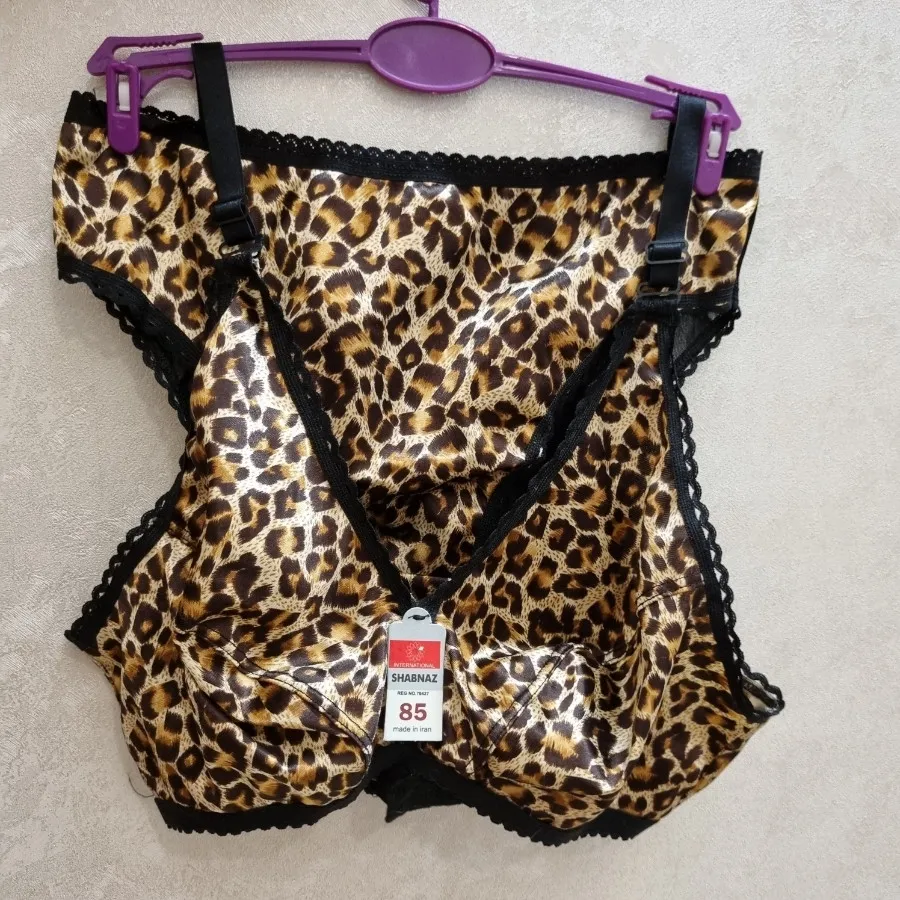 سوتین و شورت پلنگی