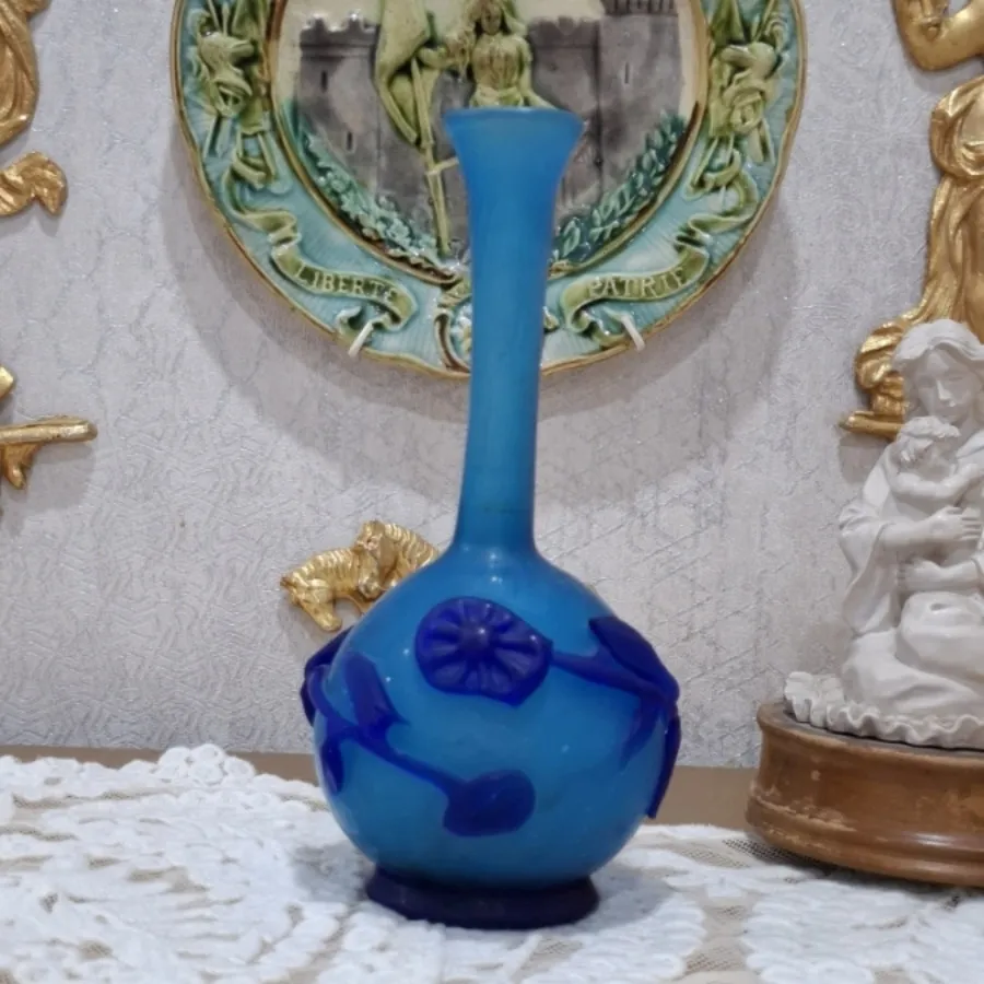 گلدان بارفتن