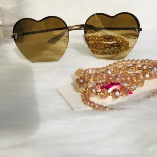 عینک افتابی قلبی برند iam