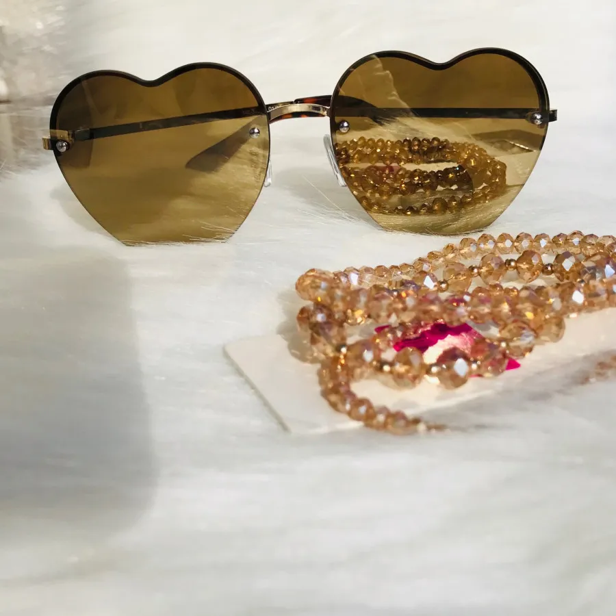 عینک افتابی قلبی برند iam