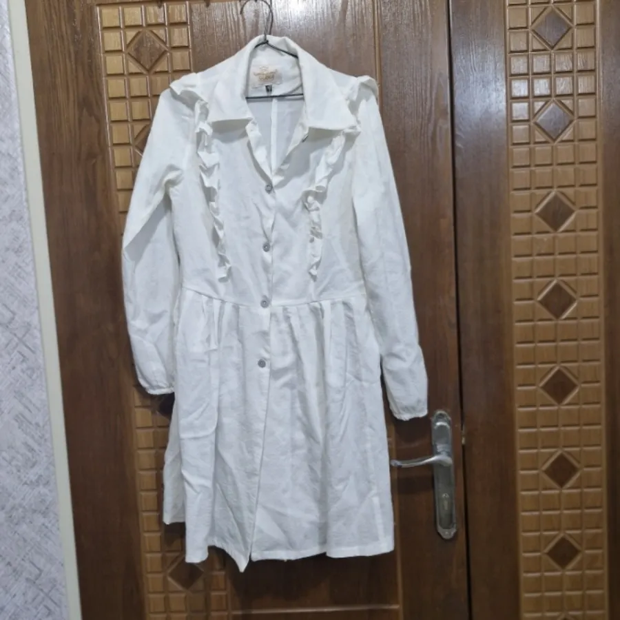 مانتو سفید عروسکی