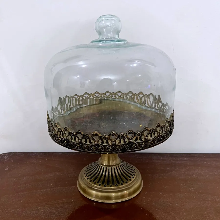 شیرینی خوری