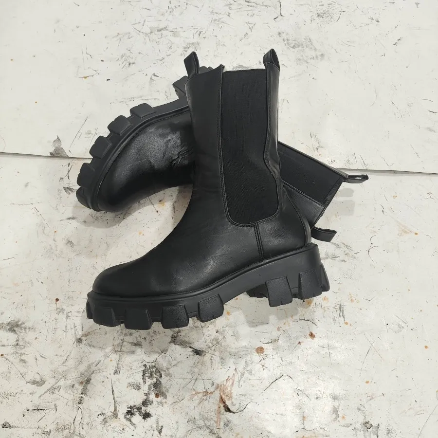 نیم بوت وارداتی