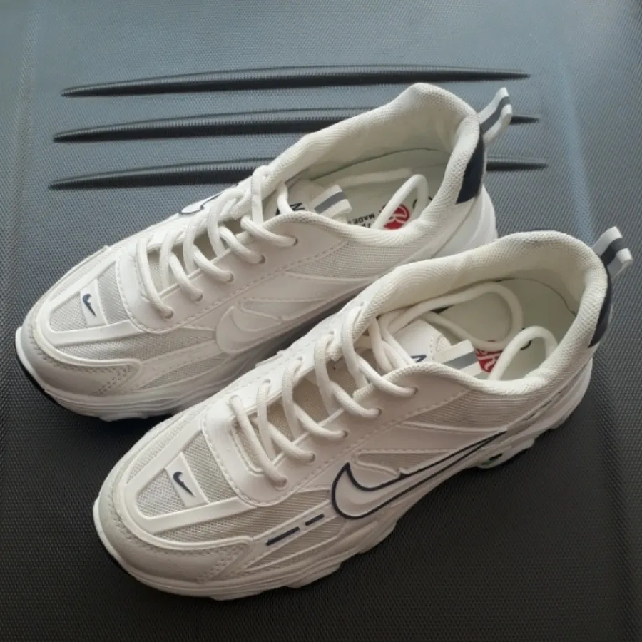 اسنیکرز نایکی