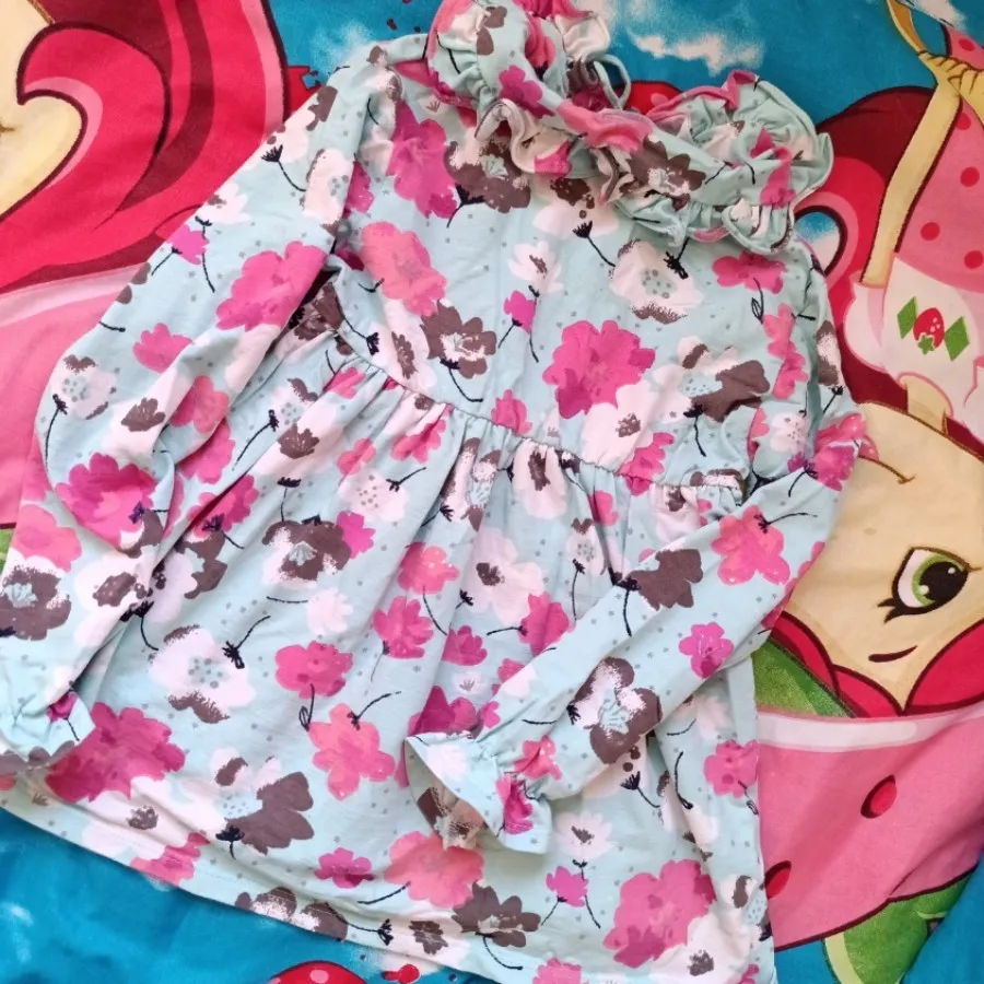 پیراهن بچگانه