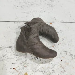 بوت طبی چرم