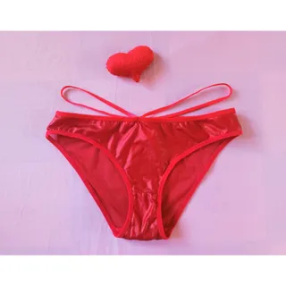 لباس زیر زنانه