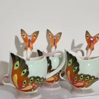 فنجان ناپولی ایتالیایی