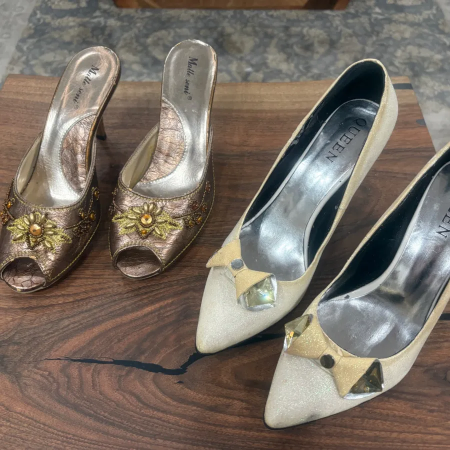 دو جفت کفش و صندل