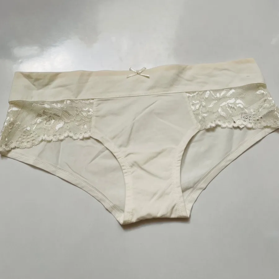 شورت برند tex basic سوید