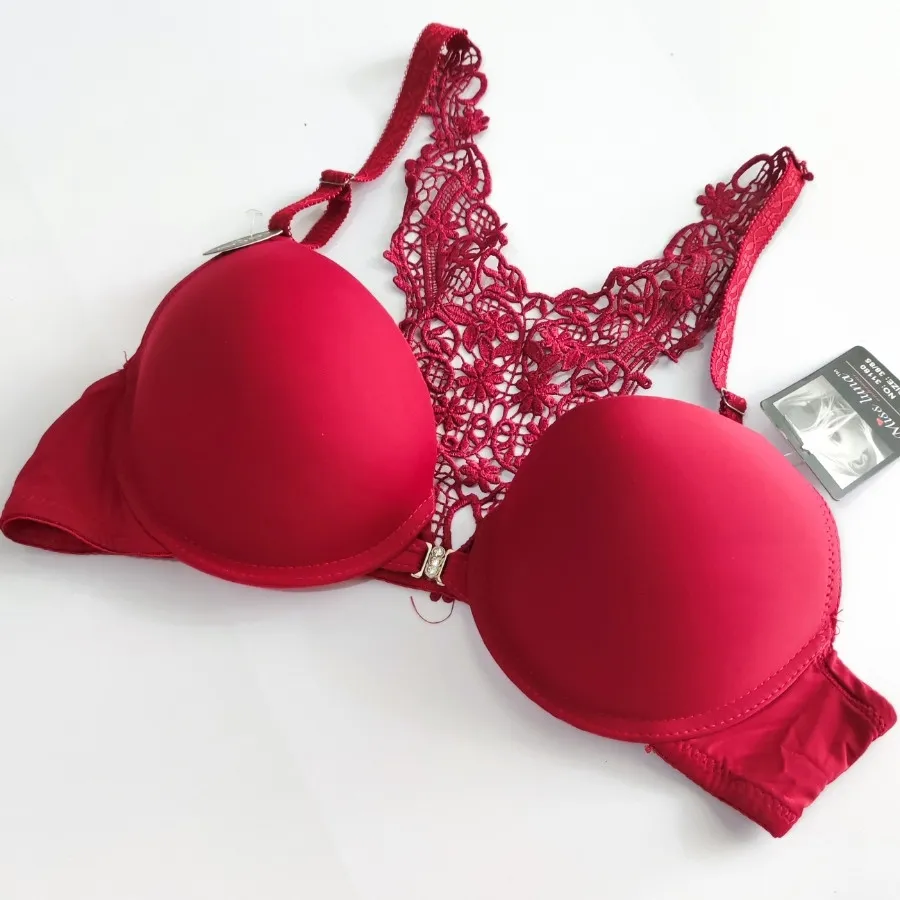 سوتین جلوبازشو