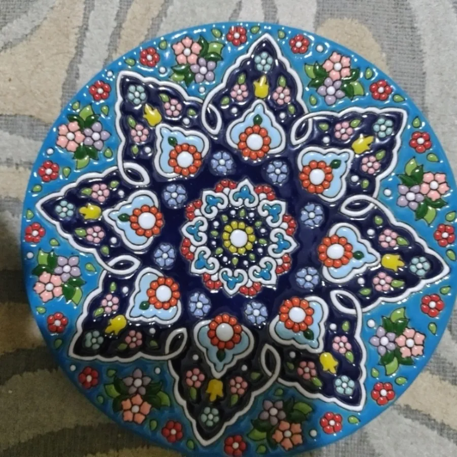 بشقاب سفالی برجسته دستساز