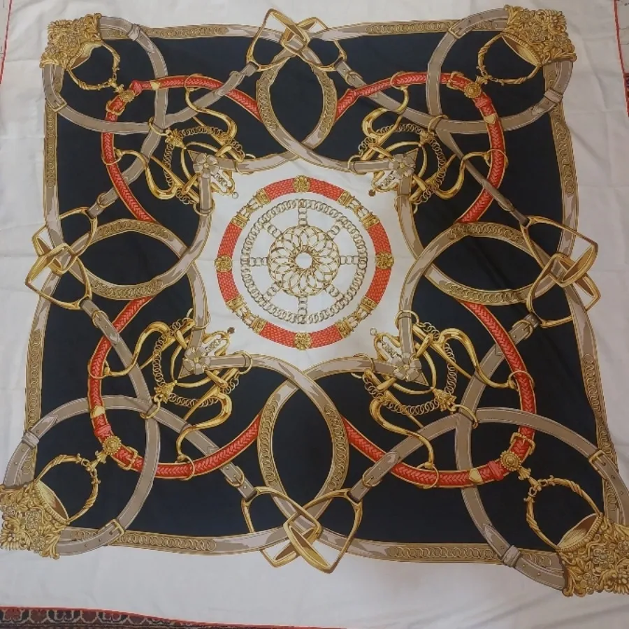 روسری برند
