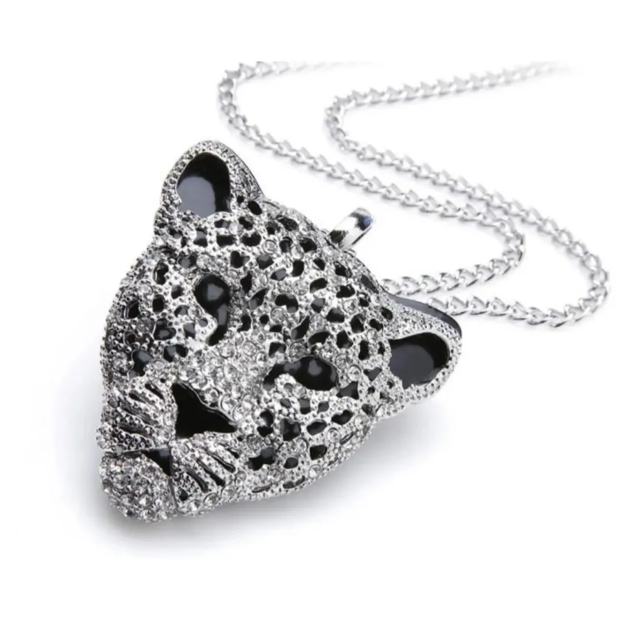 گردنبند برند Betsey