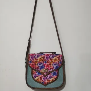 کیف گلدار آبی