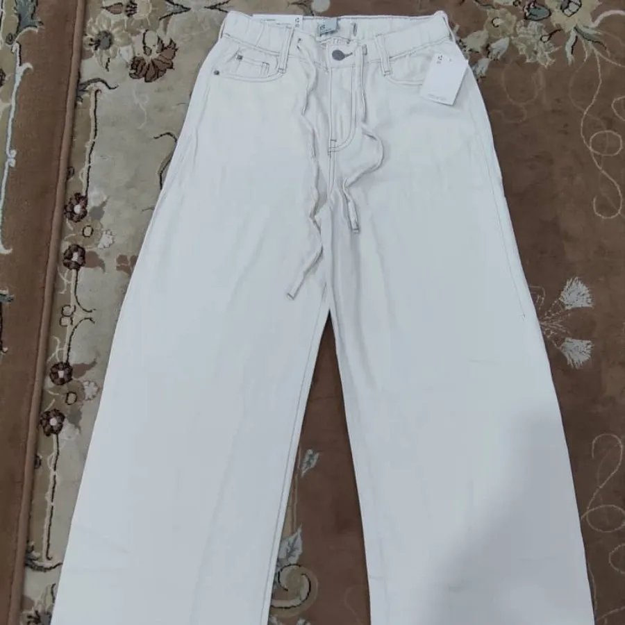 شلوار جین سفید