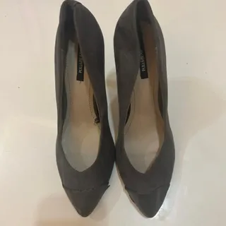 کفش هم از دبی گرفتم