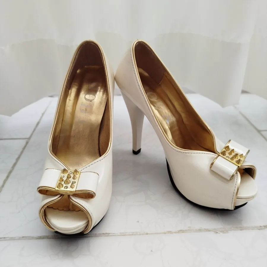 کفش مجلسی پاشنه بلند