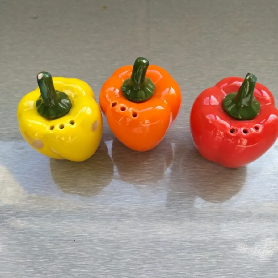 نمکدان فلفل دلمه