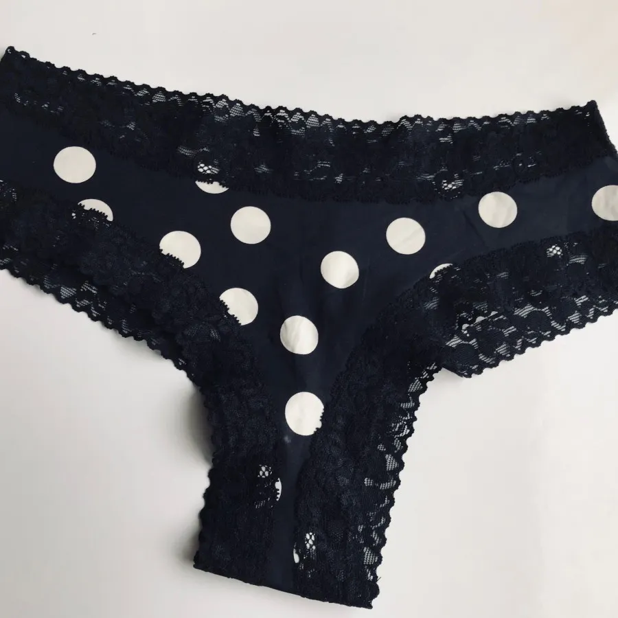 شورت برند lindex سوید