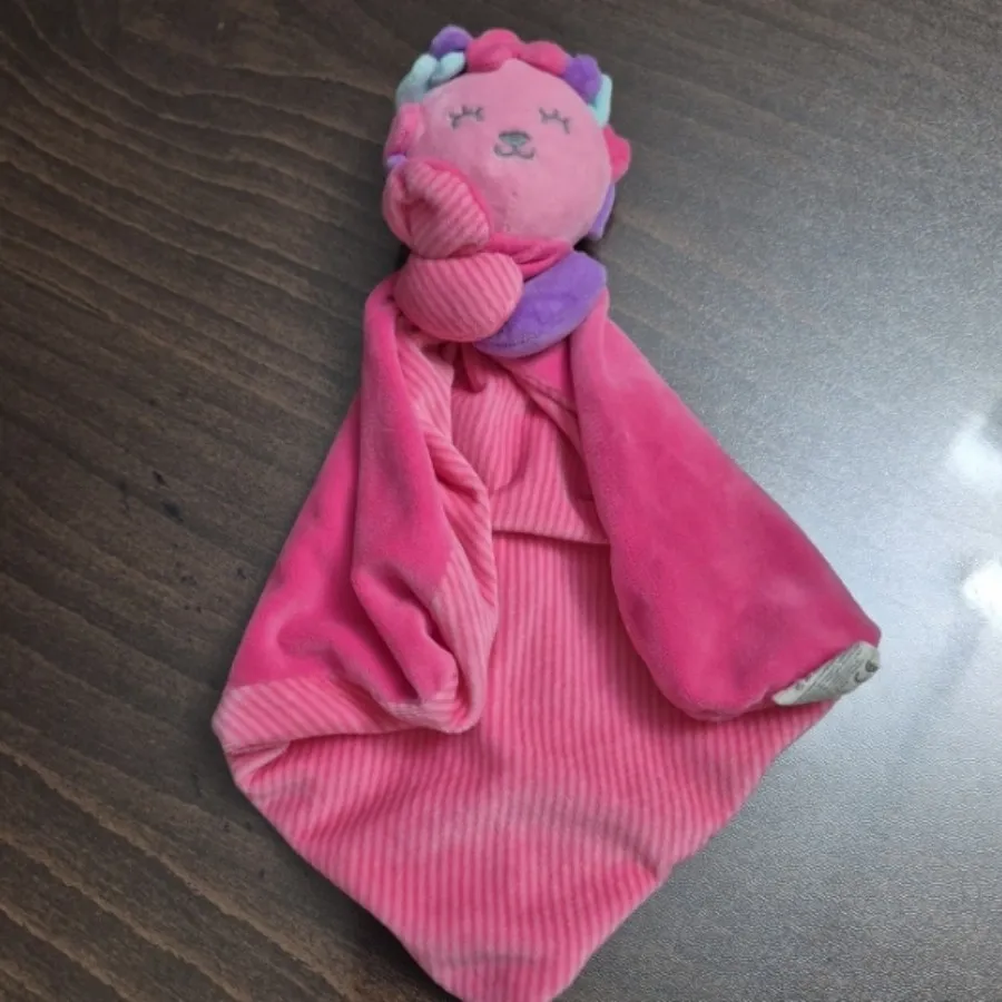 حوله جغجغه داره نوزاد