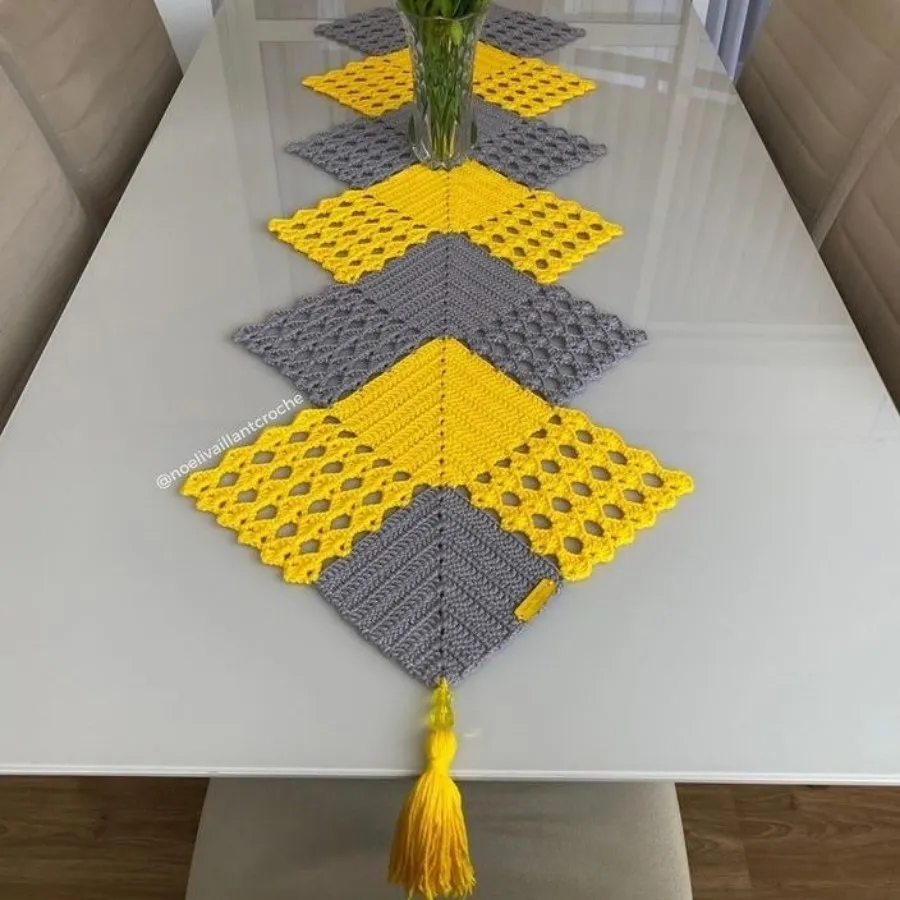 رومیزی/رانر شیک