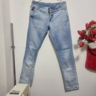 شلوار جین زنانه