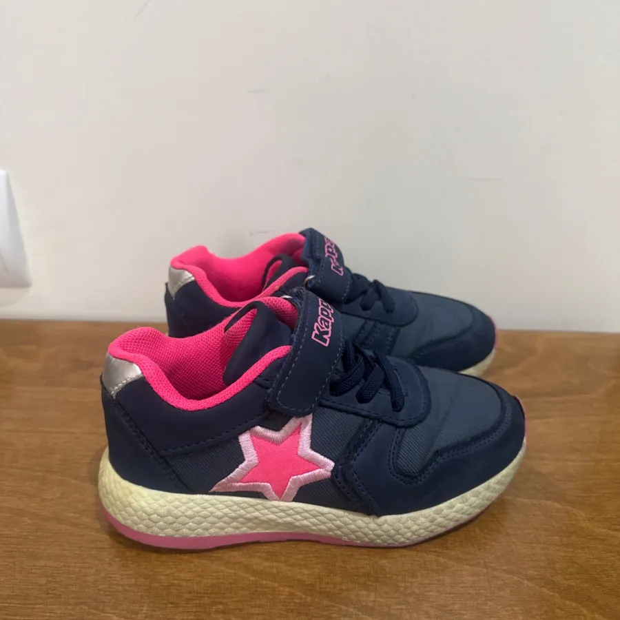 کتانی دخترانه خارجی