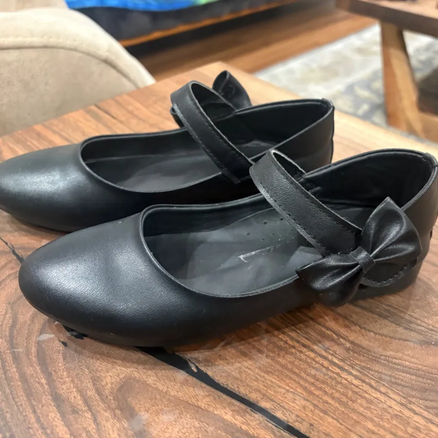 کفش عروسکی ادایی