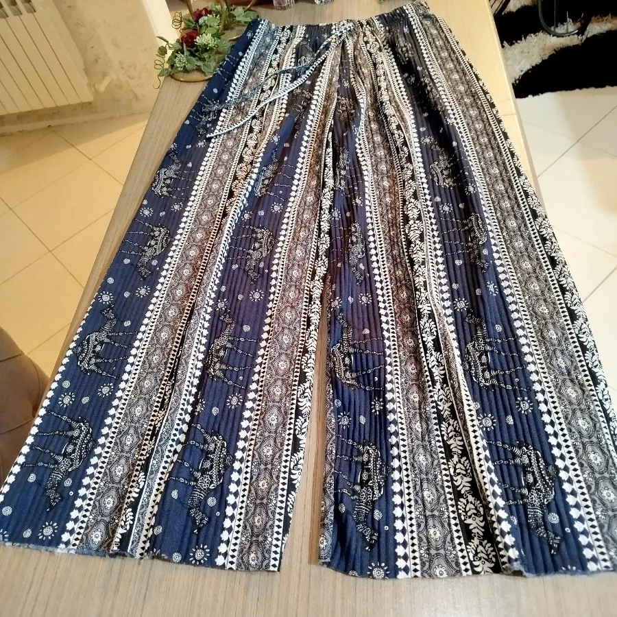 شلوار پلیسه