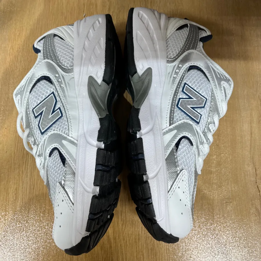 کفش نیوبالانس