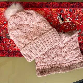 کلاه و شال گردن حلقه ای