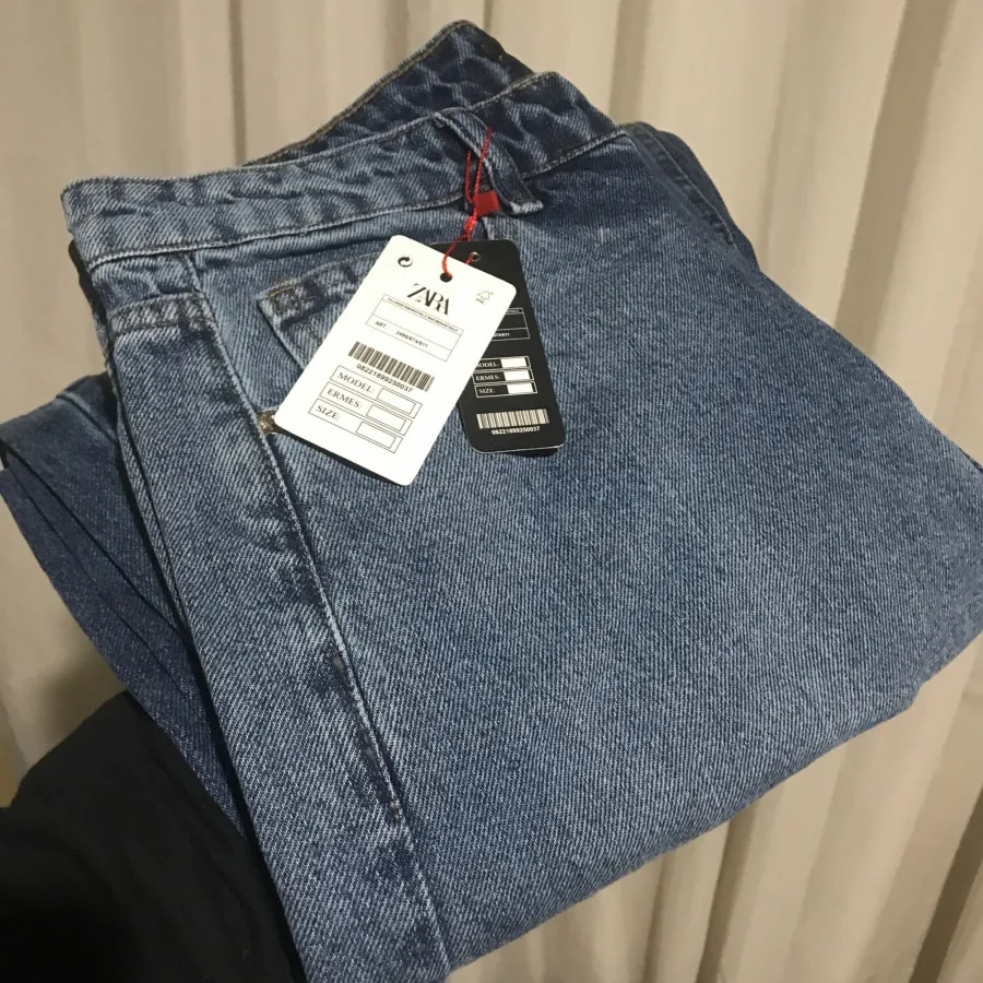 شلوار زاراا