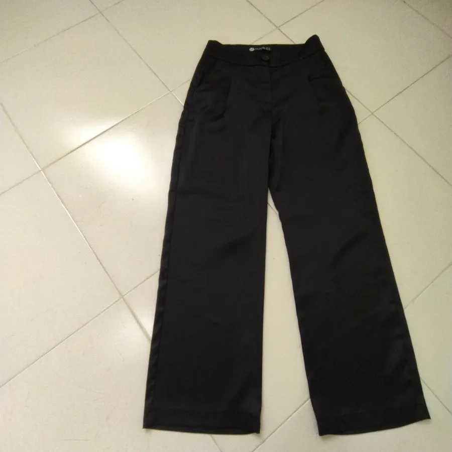 شلوار زنانه