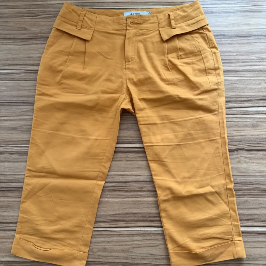 شلوارک خردلی