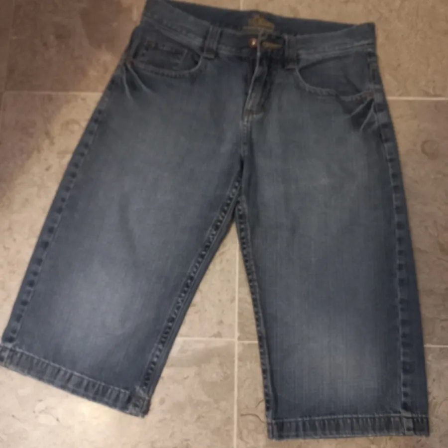 شلوار کوتاه جین