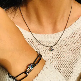 ست  گردنبند و دستبند