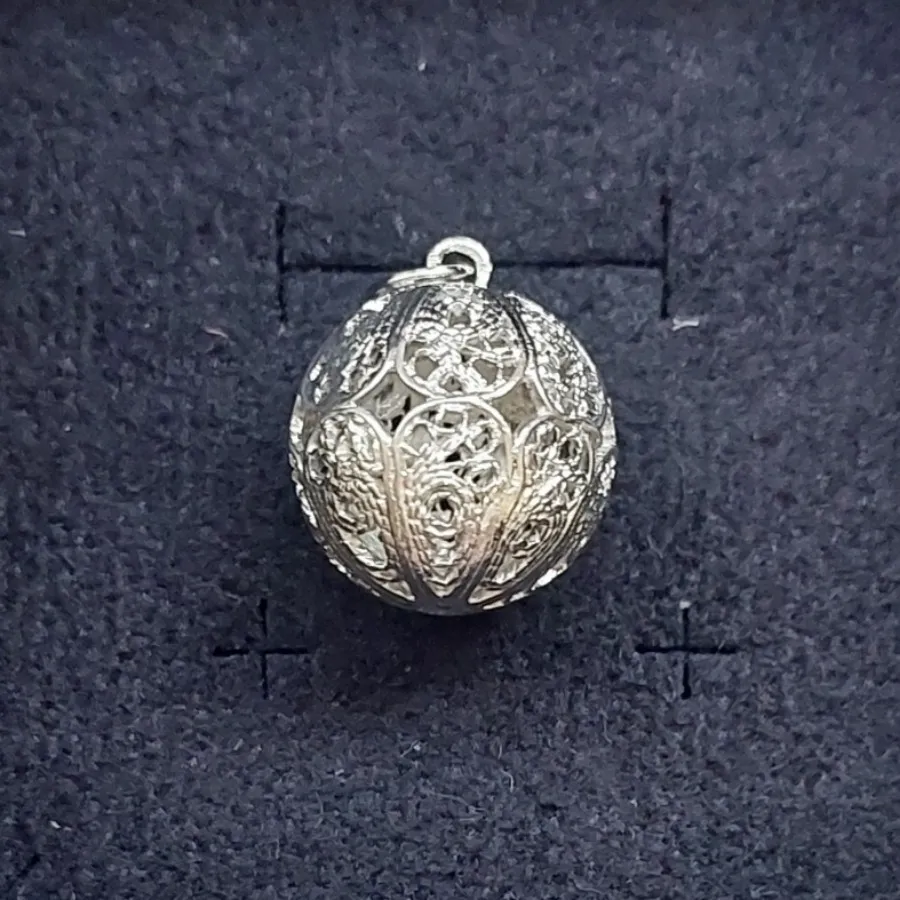 آویز گوی نقره