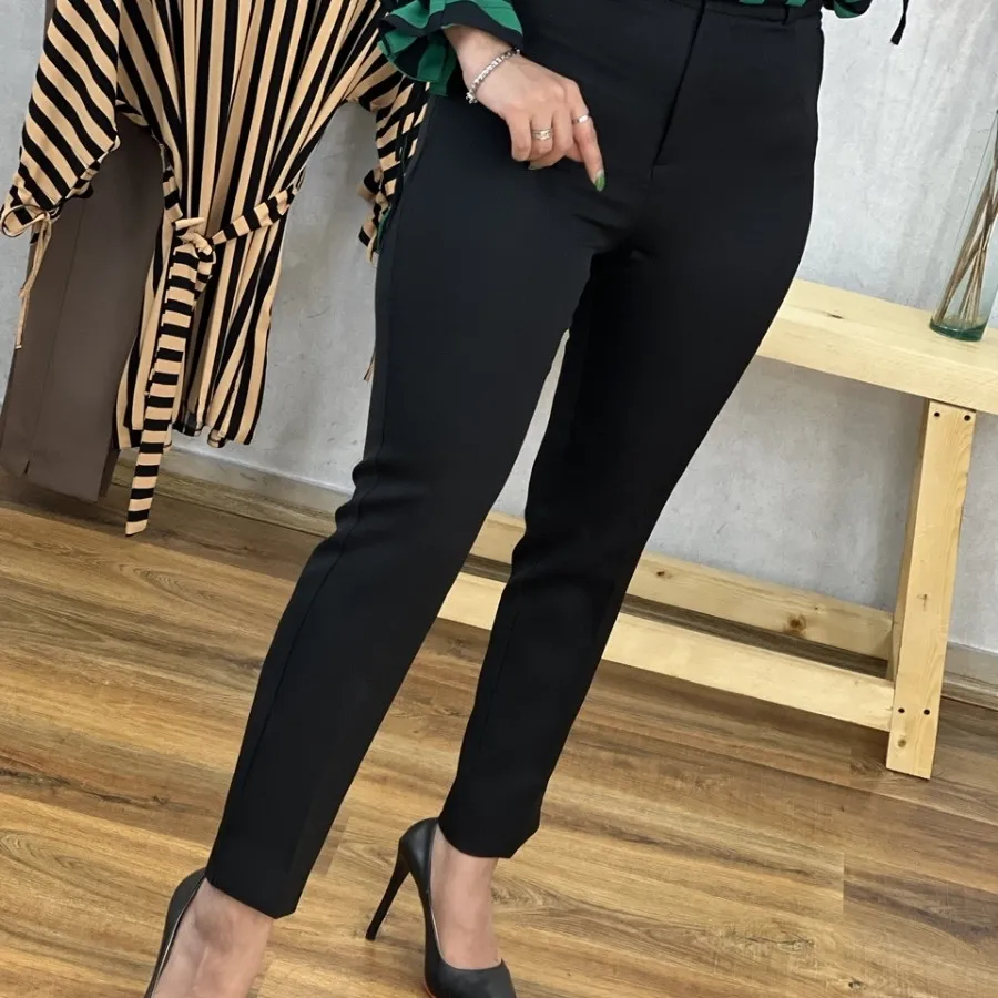 شلوار زنانه