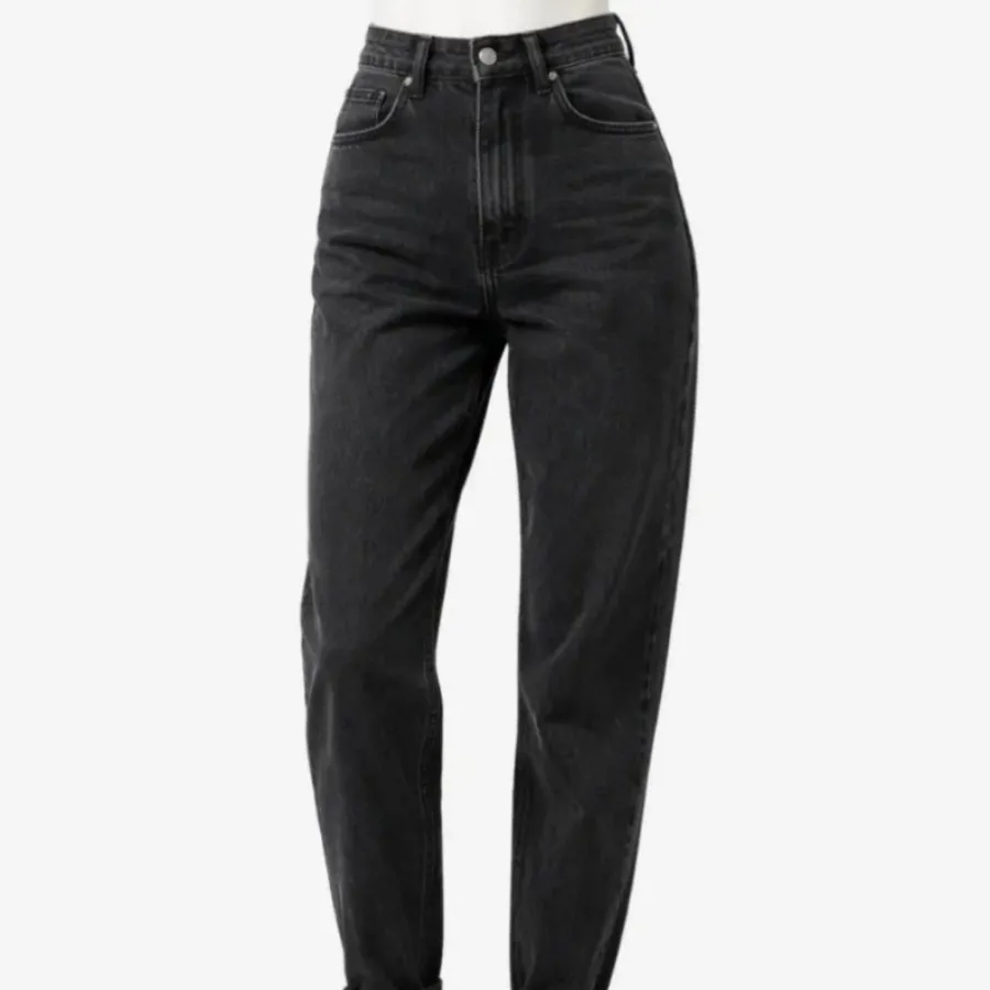 شلوار جین زغالی