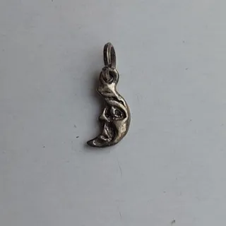 آویز ماه نقره