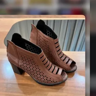 صندل هالیوودی