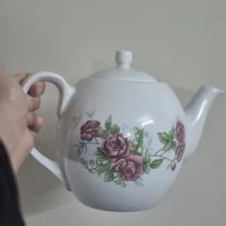 قوری گلسرخی